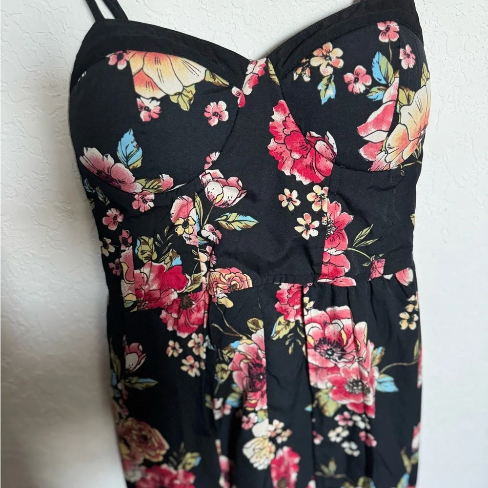 S Floral Black Maxi Dress - Picture 4 of 6